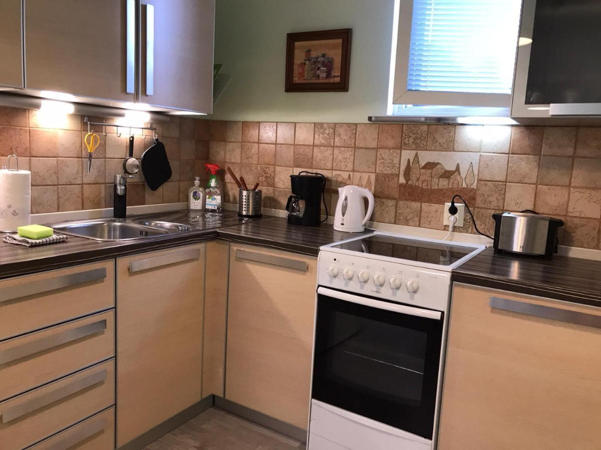 Spacious 1bdrm apartment near metro. Free parking Vantaa Exterior foto